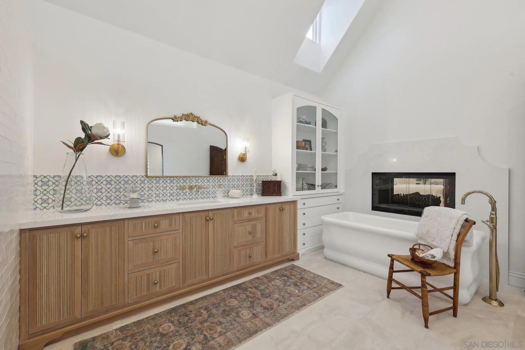 Poway, California 92064, United States, 4 Bedrooms Bedrooms, ,6 BathroomsBathrooms,Residential,Active,2789