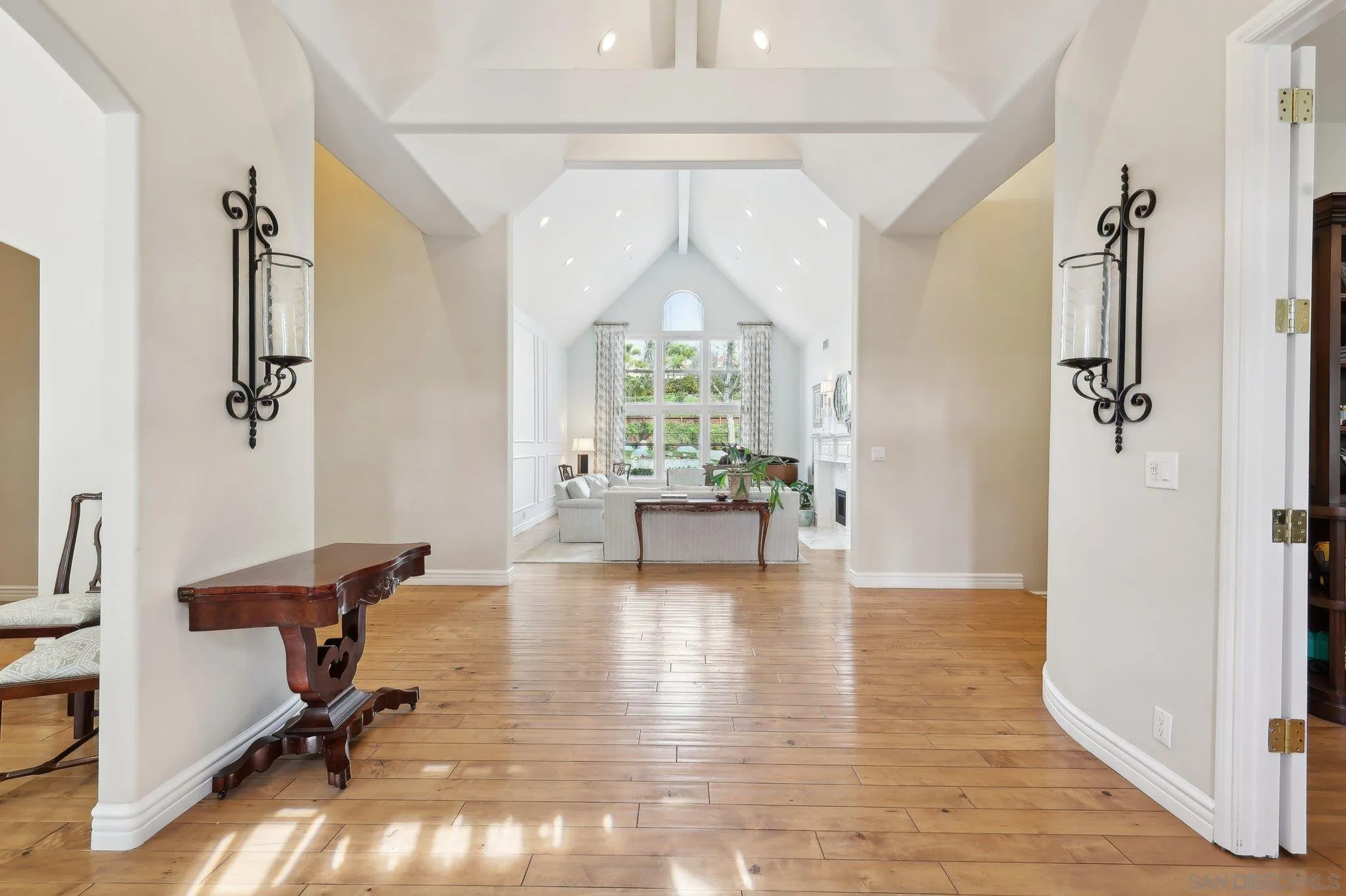 Poway, California 92064, United States, 4 Bedrooms Bedrooms, ,6 BathroomsBathrooms,Residential,Active,2789