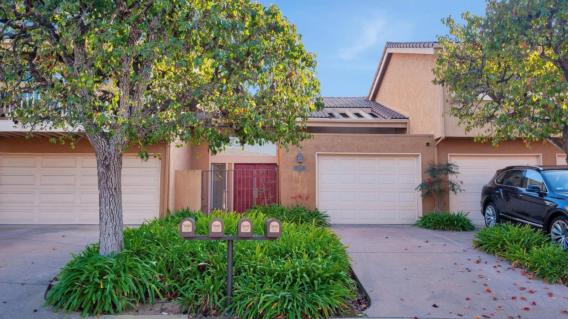 La Jolla, California 92037, United States, 2 Bedrooms Bedrooms, ,3 BathroomsBathrooms,Residential,Active,111303