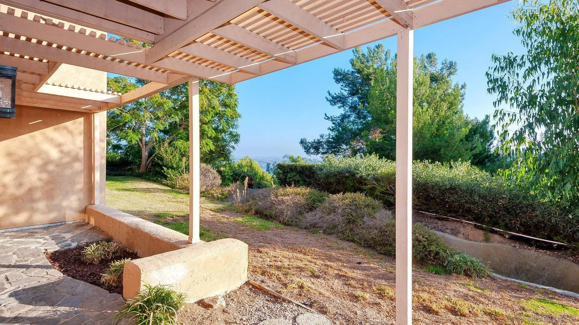 La Jolla, California 92037, United States, 2 Bedrooms Bedrooms, ,3 BathroomsBathrooms,Residential,Active,111303