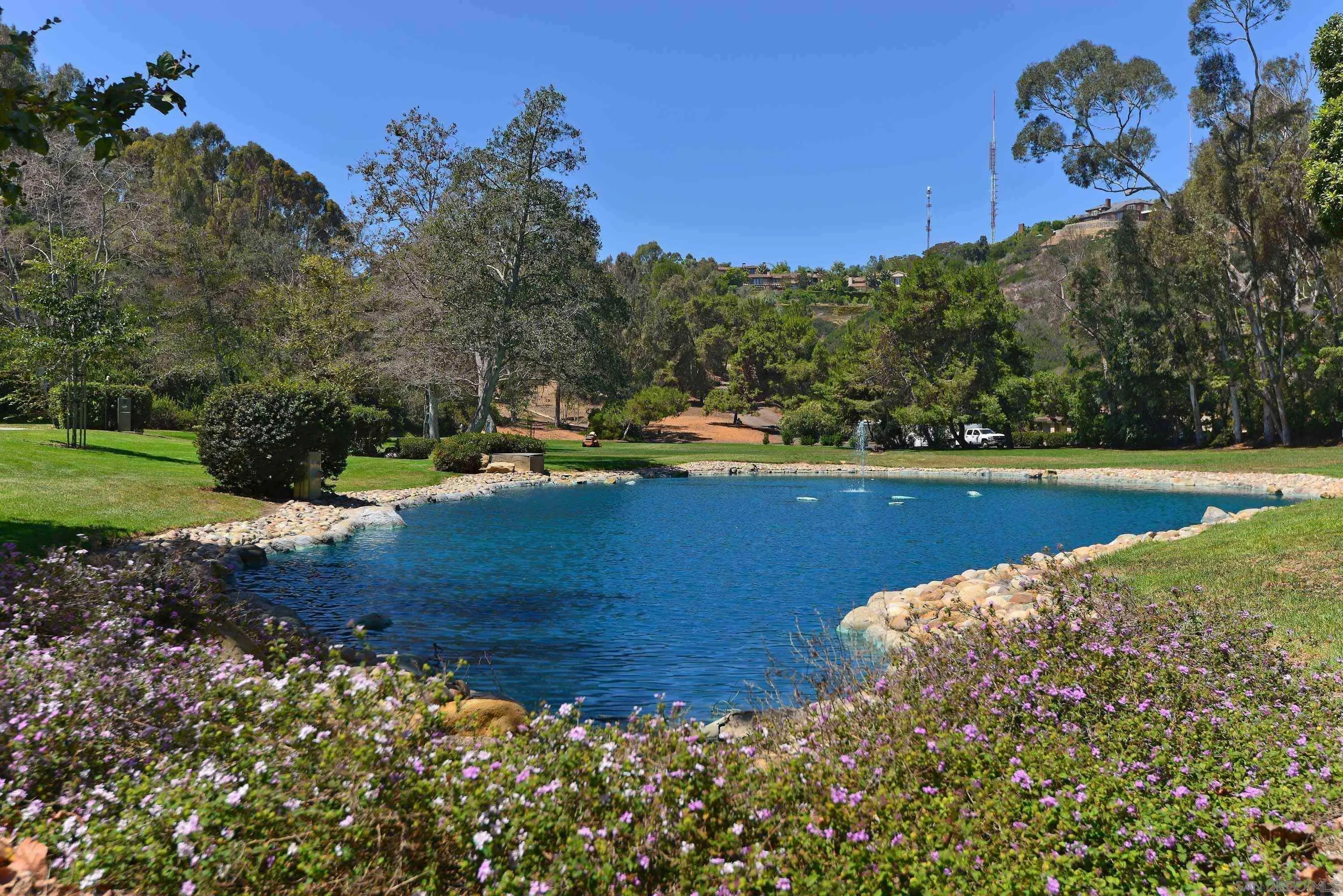 La Jolla, California 92037, United States, 2 Bedrooms Bedrooms, ,3 BathroomsBathrooms,Residential,Active,111303