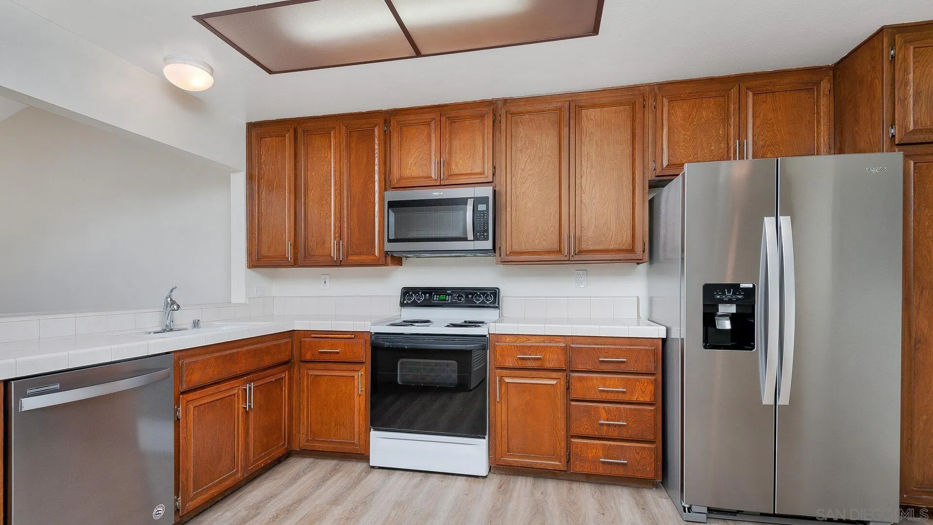 La Jolla, California 92037, United States, 2 Bedrooms Bedrooms, ,3 BathroomsBathrooms,Residential,Active,111303