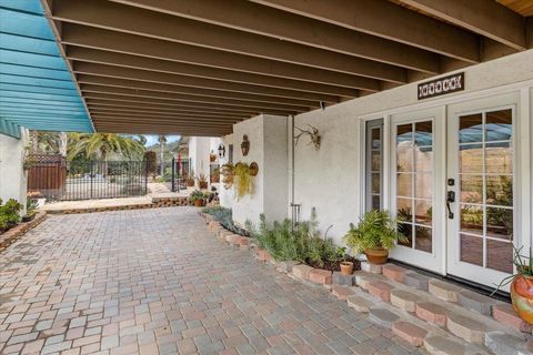 26036-38 Kaywood Terrace Escondido CA 92026