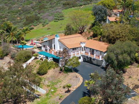 26036-38  Kaywood Terrace Escondido CA 92026