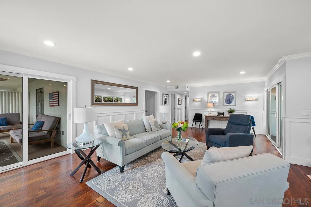 Coronado, California 92118, United States, 2 Bedrooms Bedrooms, ,2 BathroomsBathrooms,Residential,Active,94863