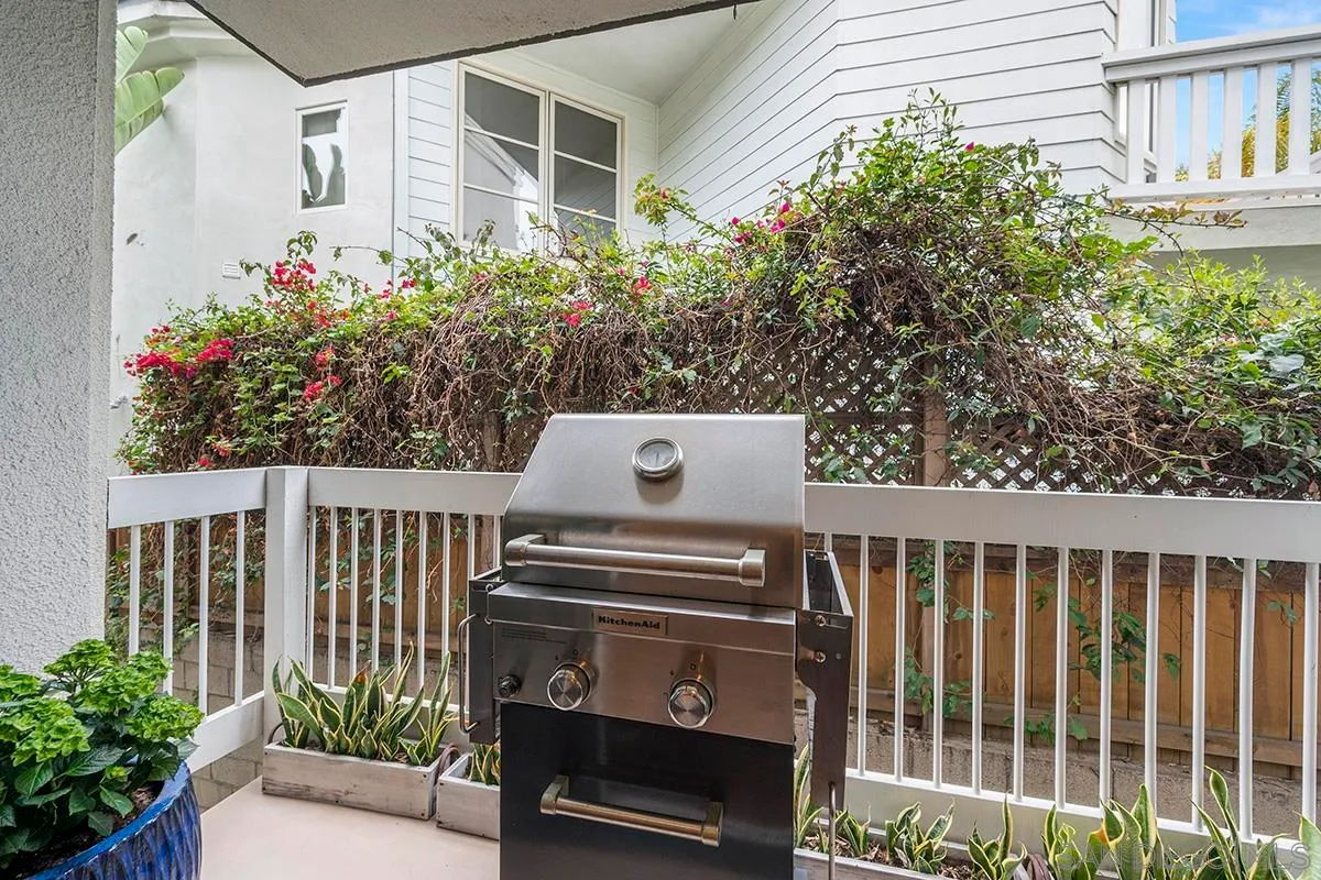 Coronado, California 92118, United States, 2 Bedrooms Bedrooms, ,2 BathroomsBathrooms,Residential,Active,94863