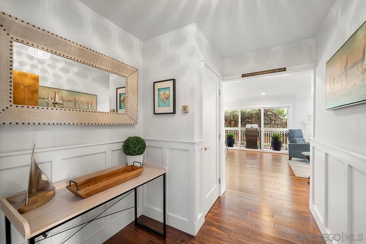 Coronado, California 92118, United States, 2 Bedrooms Bedrooms, ,2 BathroomsBathrooms,Residential,Active,94863