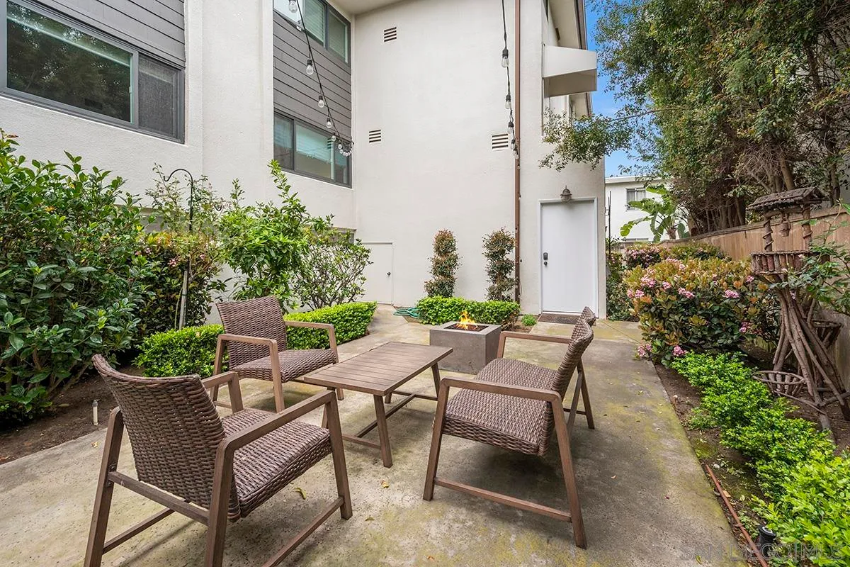 Coronado, California 92118, United States, 2 Bedrooms Bedrooms, ,2 BathroomsBathrooms,Residential,Active,94863