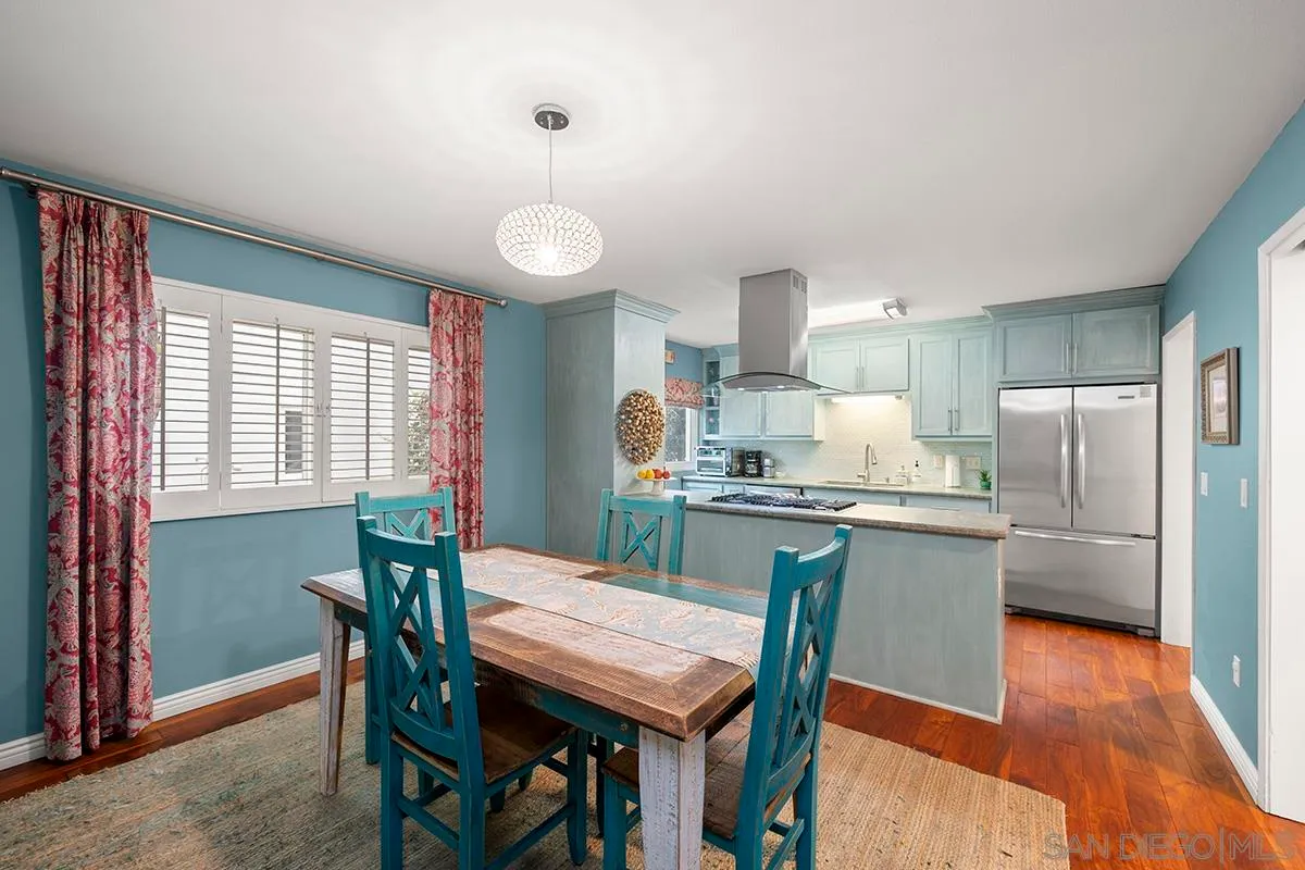 Coronado, California 92118, United States, 2 Bedrooms Bedrooms, ,2 BathroomsBathrooms,Residential,Active,94863