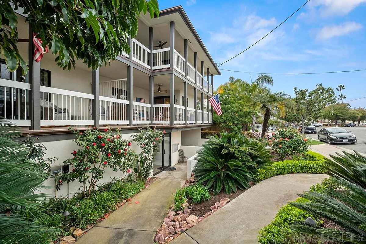 Coronado, California 92118, United States, 2 Bedrooms Bedrooms, ,2 BathroomsBathrooms,Residential,Active,94863