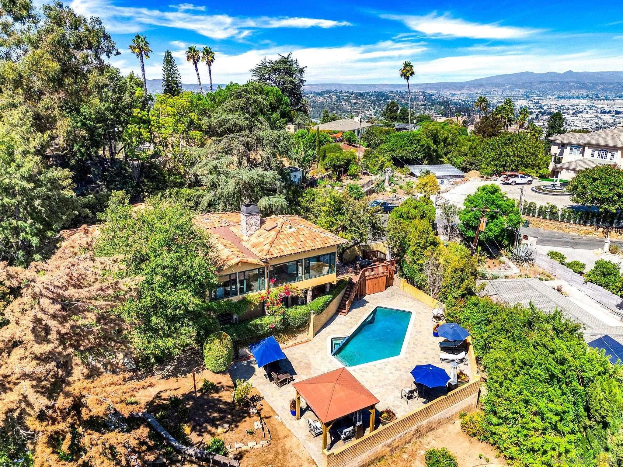 La Mesa, California 91941, United States, 4 Bedrooms Bedrooms, ,3 BathroomsBathrooms,Residential,Pending,80654