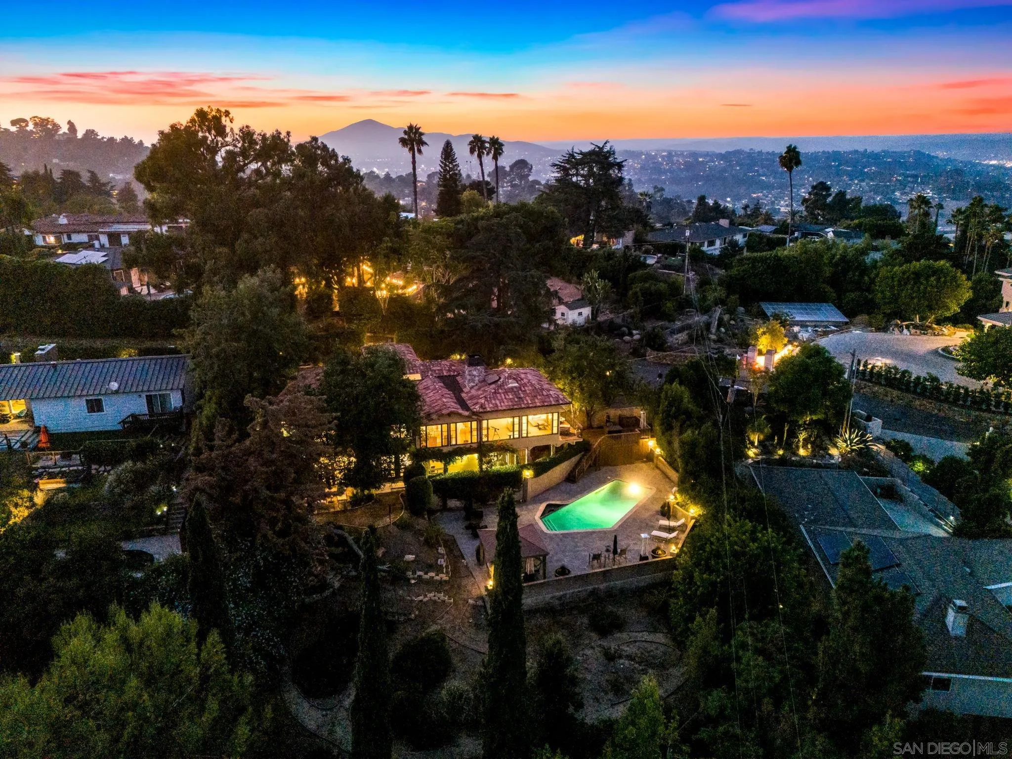 La Mesa, California 91941, United States, 4 Bedrooms Bedrooms, ,3 BathroomsBathrooms,Residential,Pending,80654