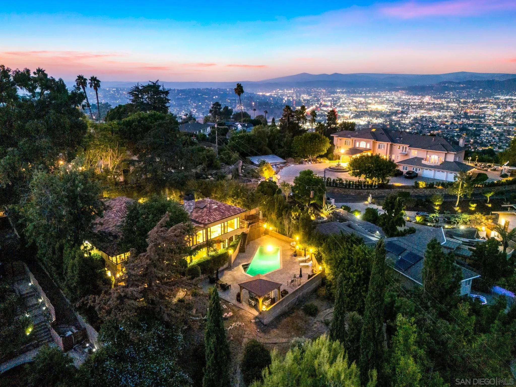 La Mesa, California 91941, United States, 4 Bedrooms Bedrooms, ,3 BathroomsBathrooms,Residential,Pending,80654