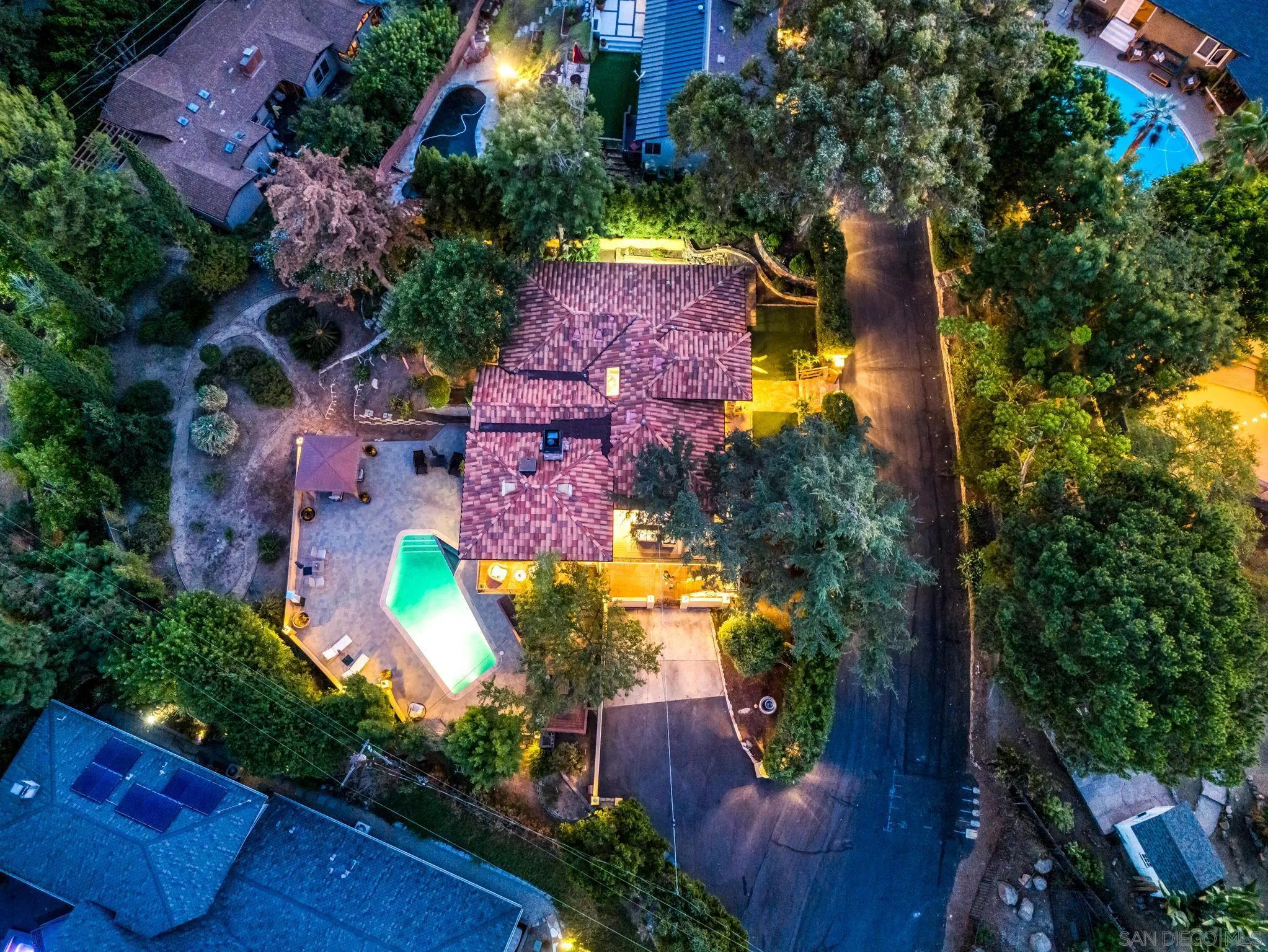 La Mesa, California 91941, United States, 4 Bedrooms Bedrooms, ,3 BathroomsBathrooms,Residential,Pending,80654