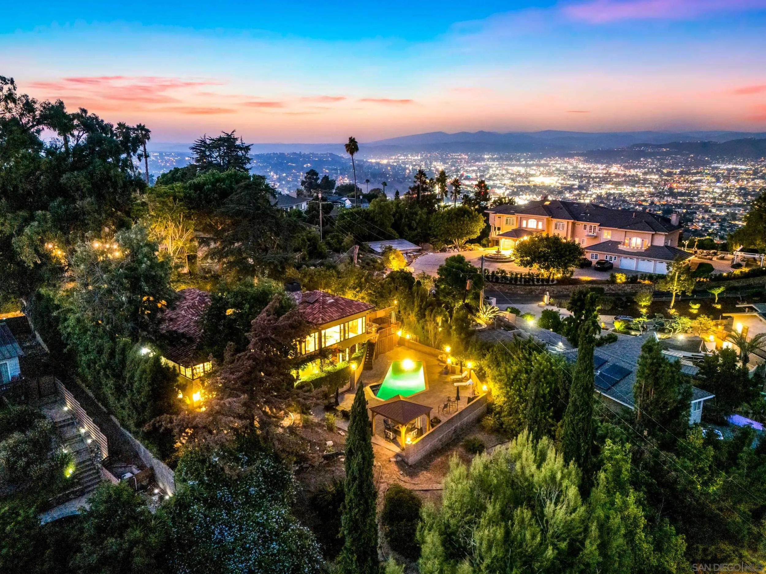 La Mesa, California 91941, United States, 4 Bedrooms Bedrooms, ,3 BathroomsBathrooms,Residential,Pending,80654