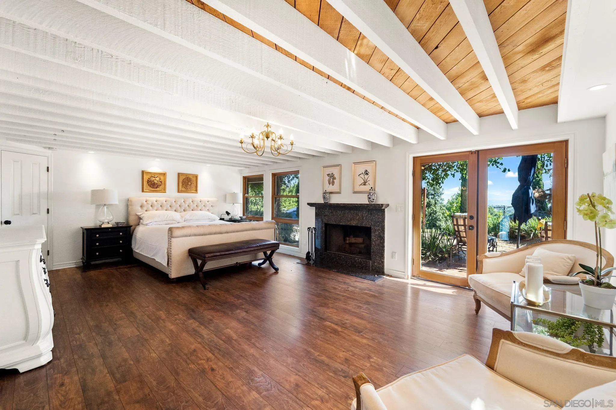 La Mesa, California 91941, United States, 4 Bedrooms Bedrooms, ,3 BathroomsBathrooms,Residential,Pending,80654