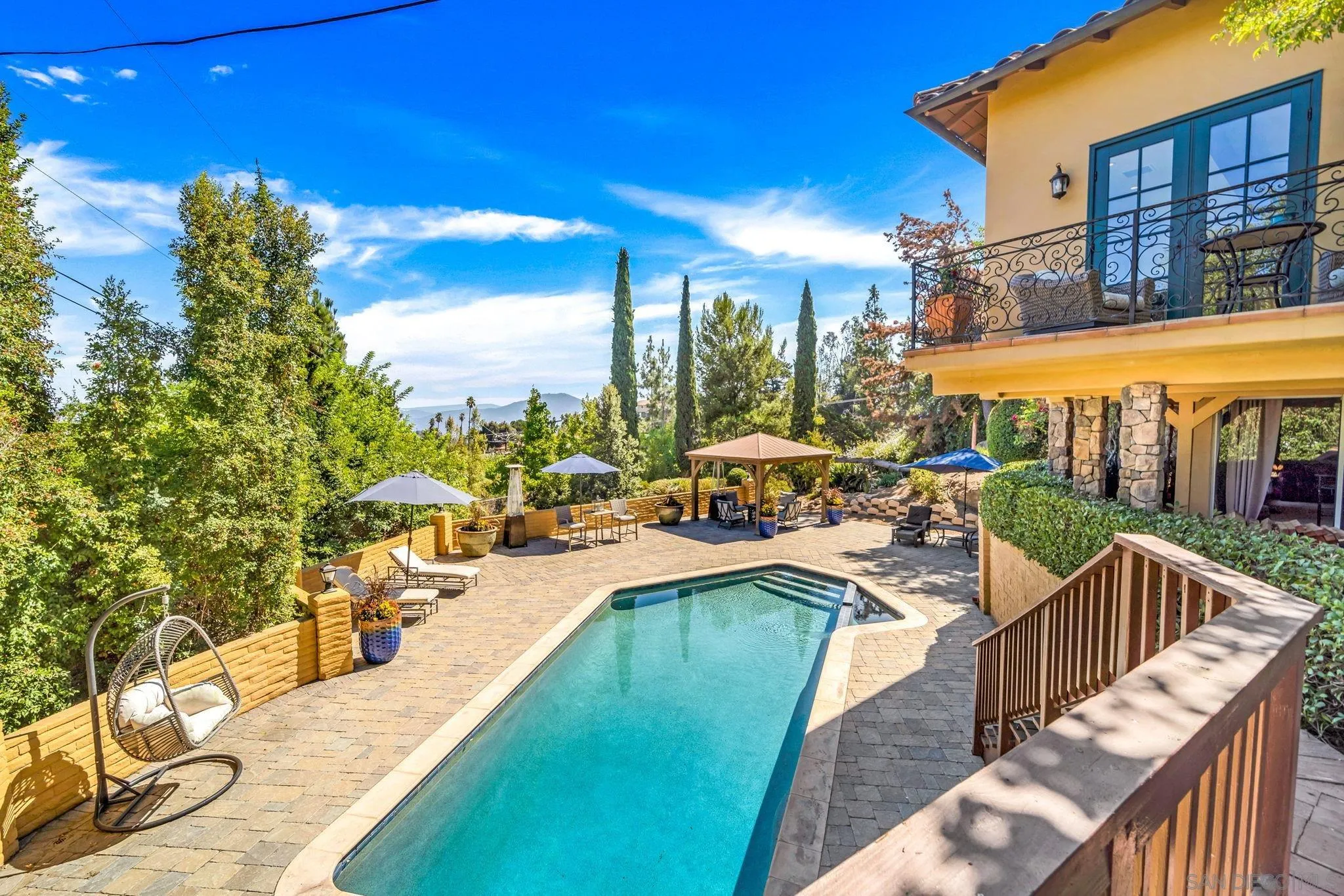 La Mesa, California 91941, United States, 4 Bedrooms Bedrooms, ,3 BathroomsBathrooms,Residential,Pending,80654