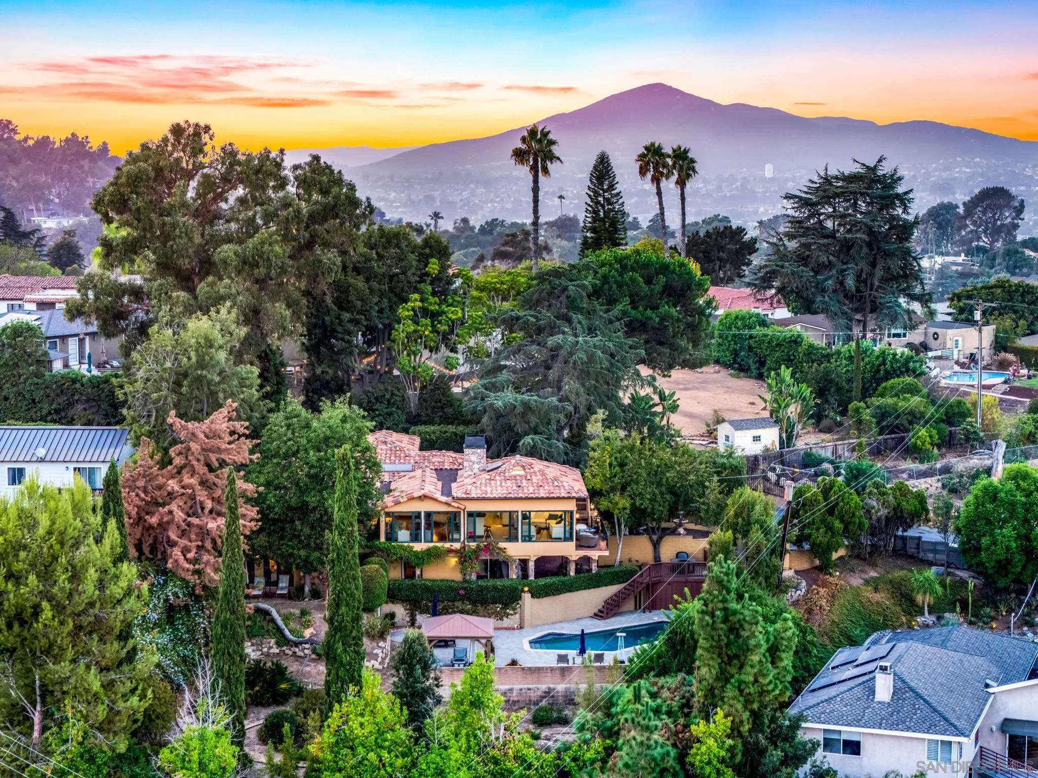 La Mesa, California 91941, United States, 4 Bedrooms Bedrooms, ,3 BathroomsBathrooms,Residential,Pending,80654