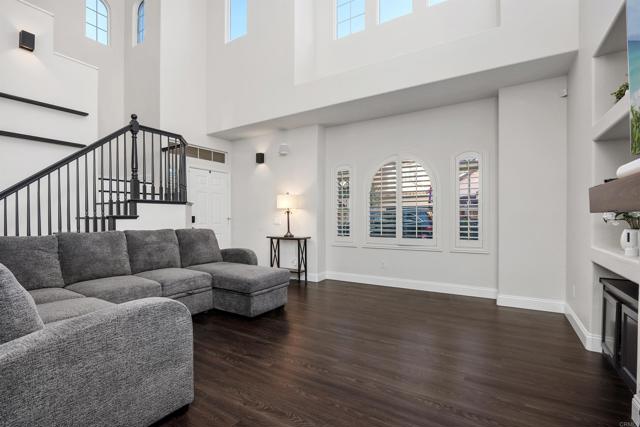 247 Diamante Way