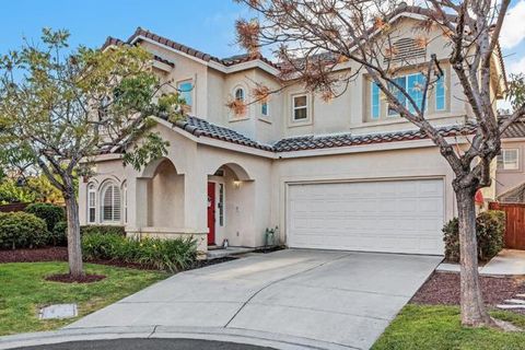 247 Diamante Way Oceanside CA 92056