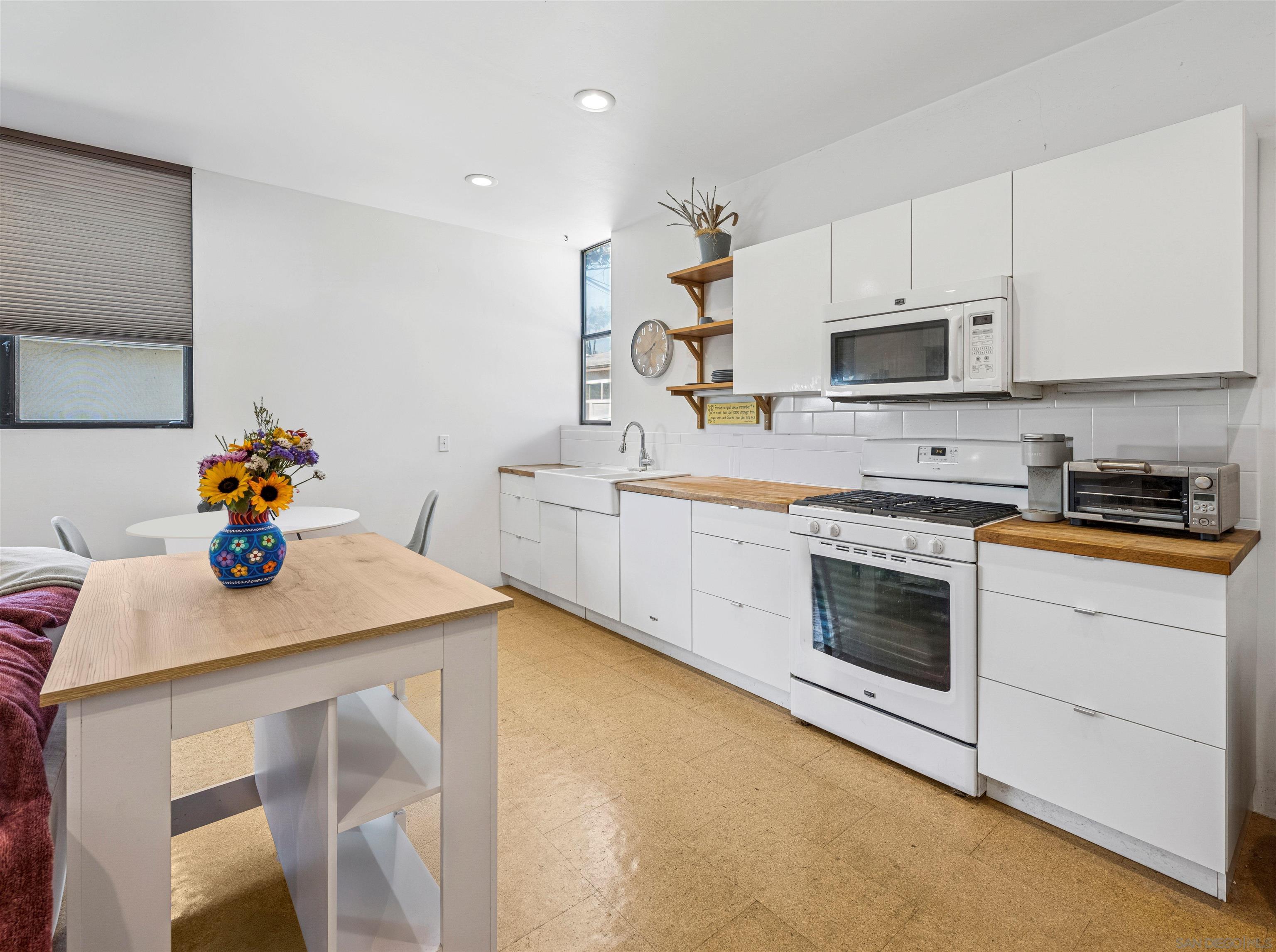 2416-18 Polk Ave