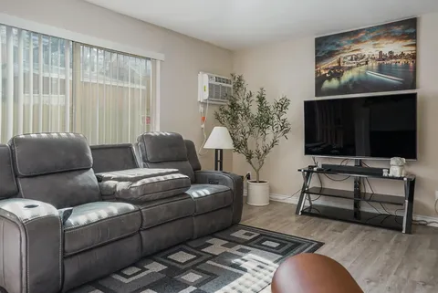 4067 44th St Unit 2, San Diego, CA 92105 - #: 250018056