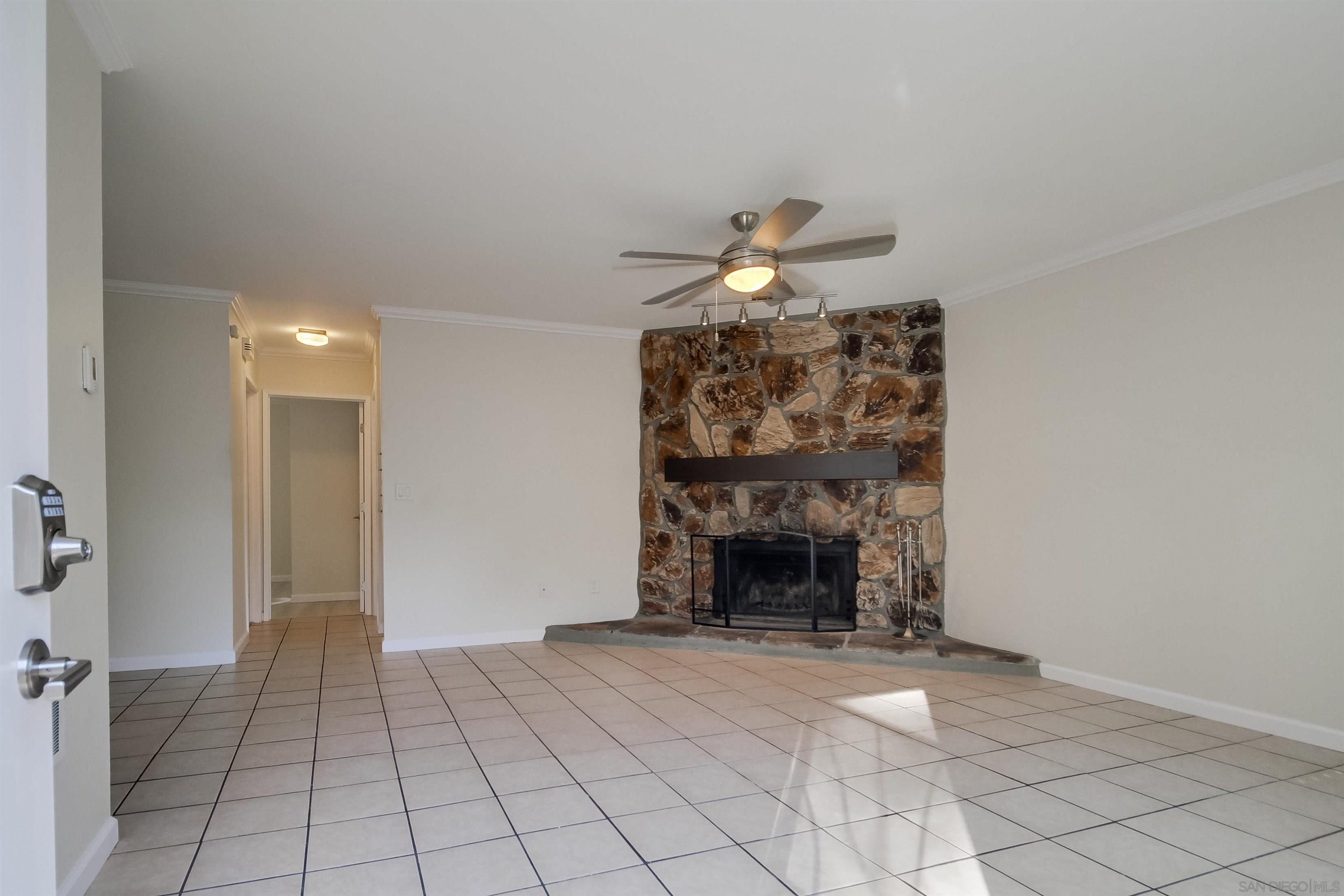 1020 Edgemont Pl.