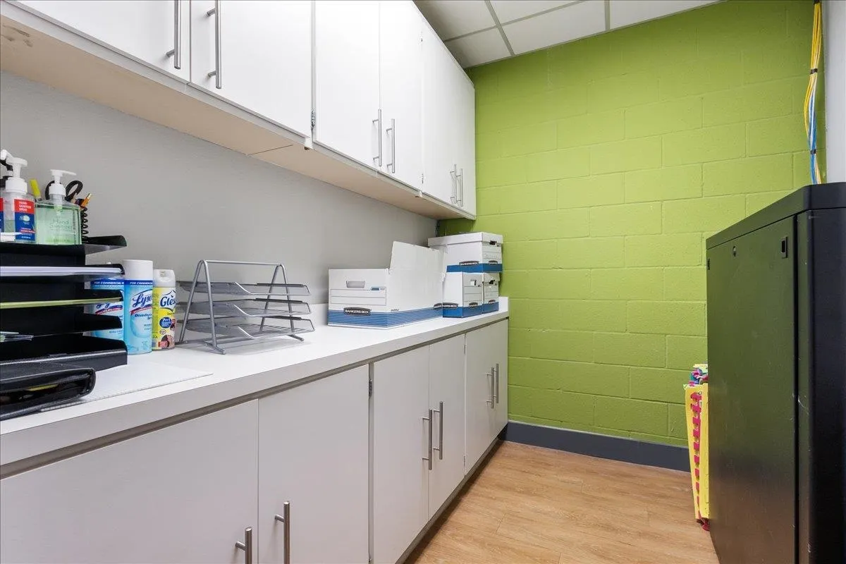 San Diego, California 92110, United States, ,Commercial,Pending,58798