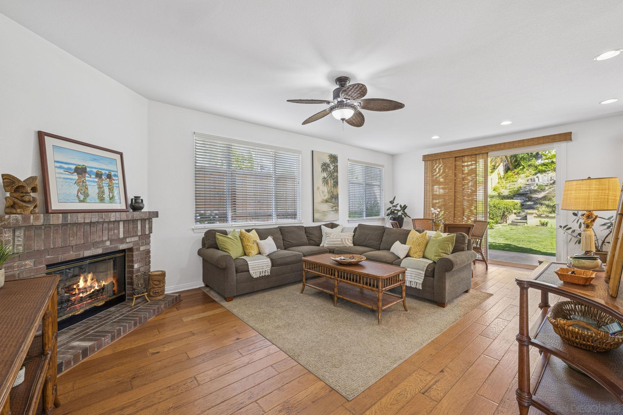 1266 Mariposa Rd