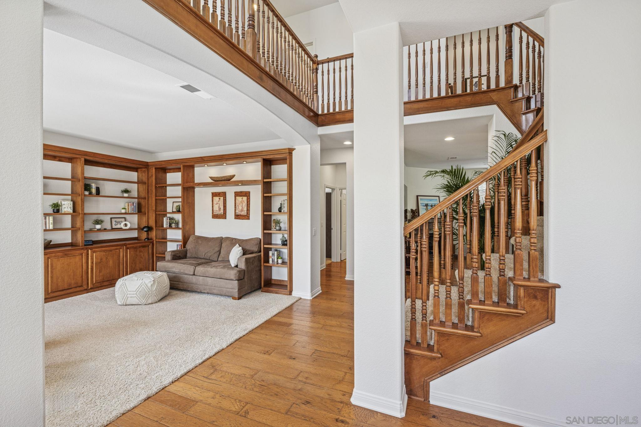 1266 Mariposa Rd