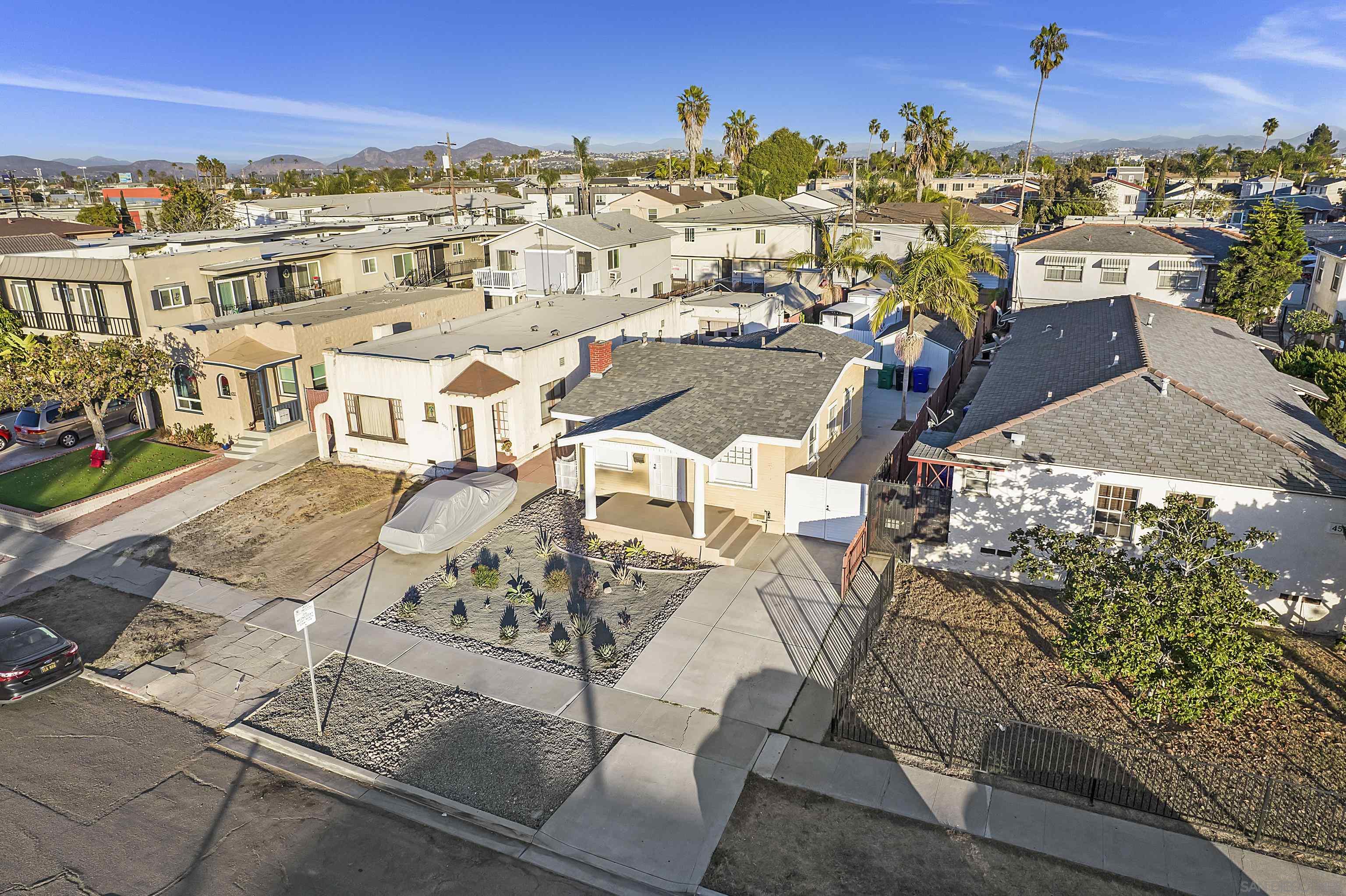4547 Hawley Blvd