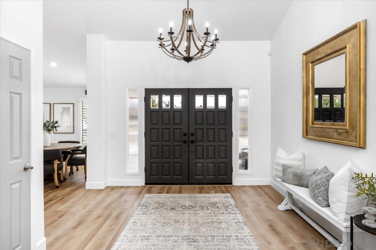 1376 Stoneridge Circle