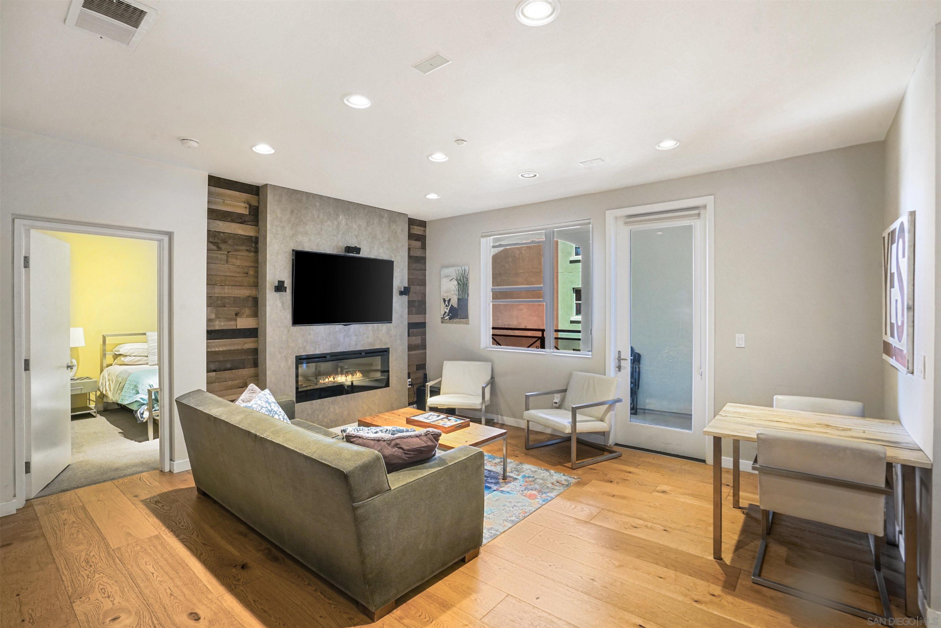 3687 4Th Ave 304
