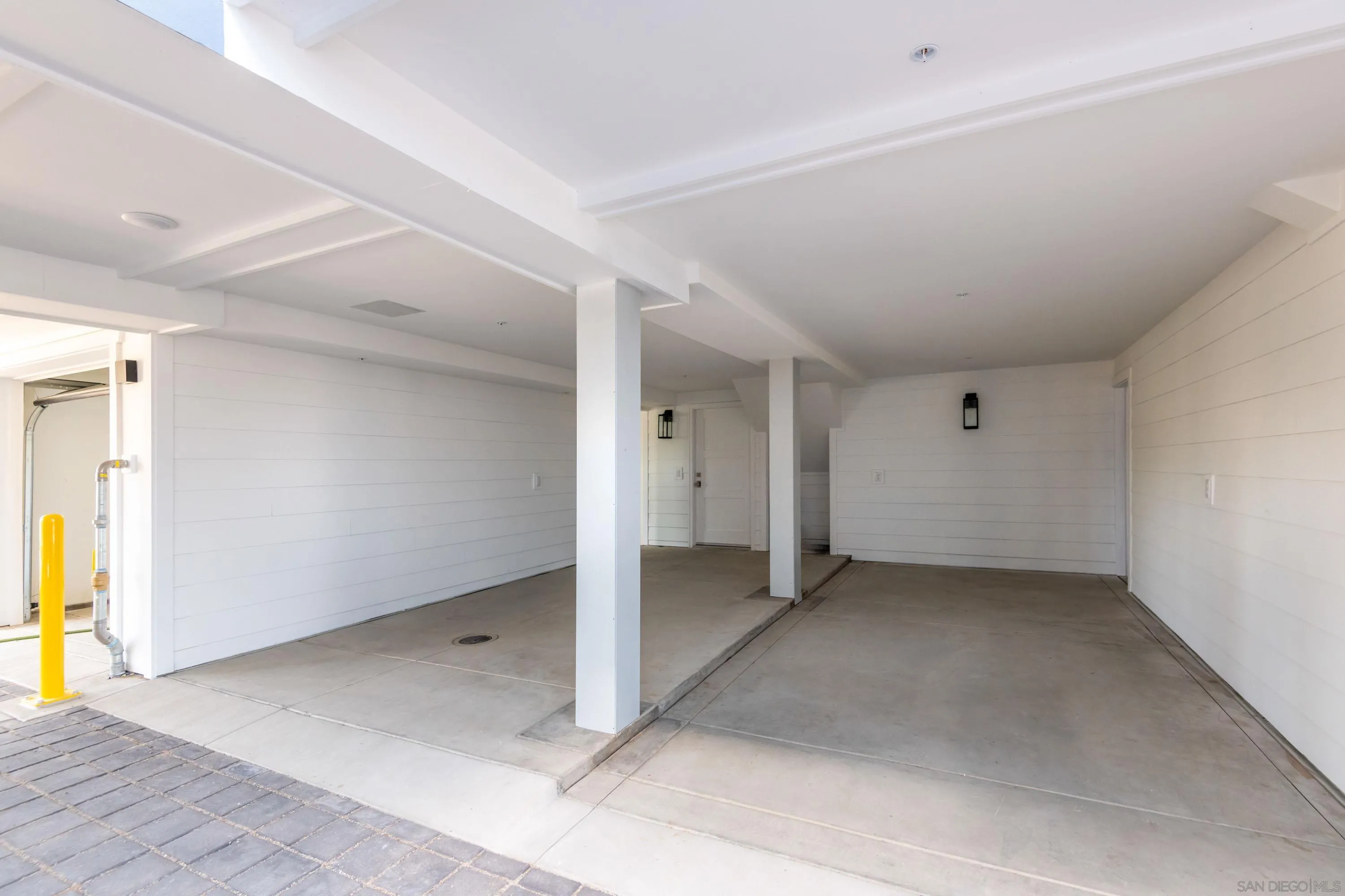 Coronado, California 92118, United States, 3 Bedrooms Bedrooms, ,3 BathroomsBathrooms,Residential,Active,83118