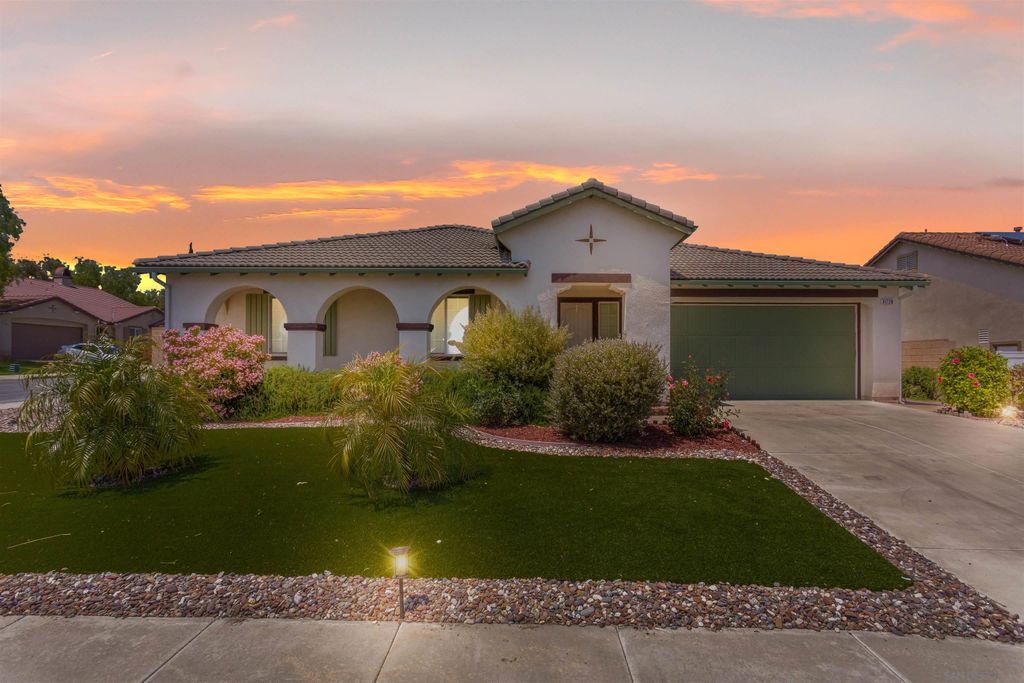 Photo for 31728 Monaco Ct, Winchester, CA 92596 (MLS # 240011622)