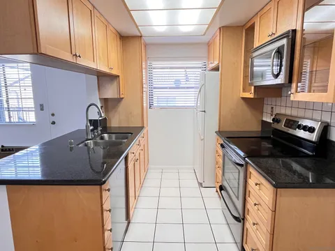 1435 Essex St Unit 7, San Diego, CA 92103 - #: 250023048