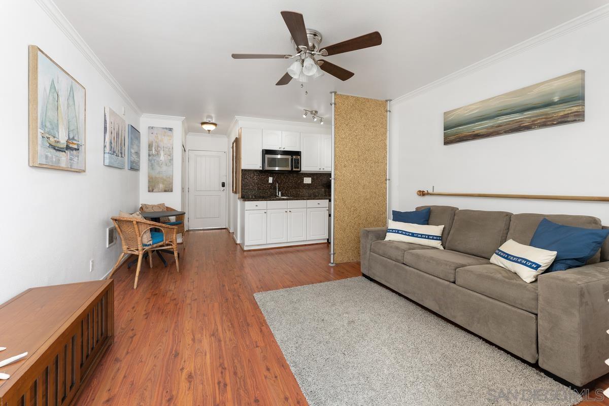 1021 Scott 112