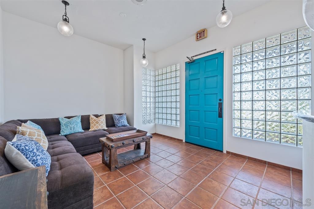 950 Vista Village Drive