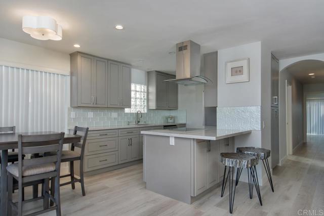 2713 CAMINO DEL MAR