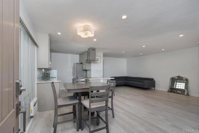 2713 CAMINO DEL MAR