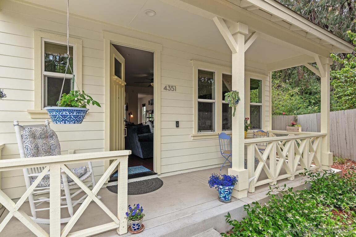 4351 Stanford Pl