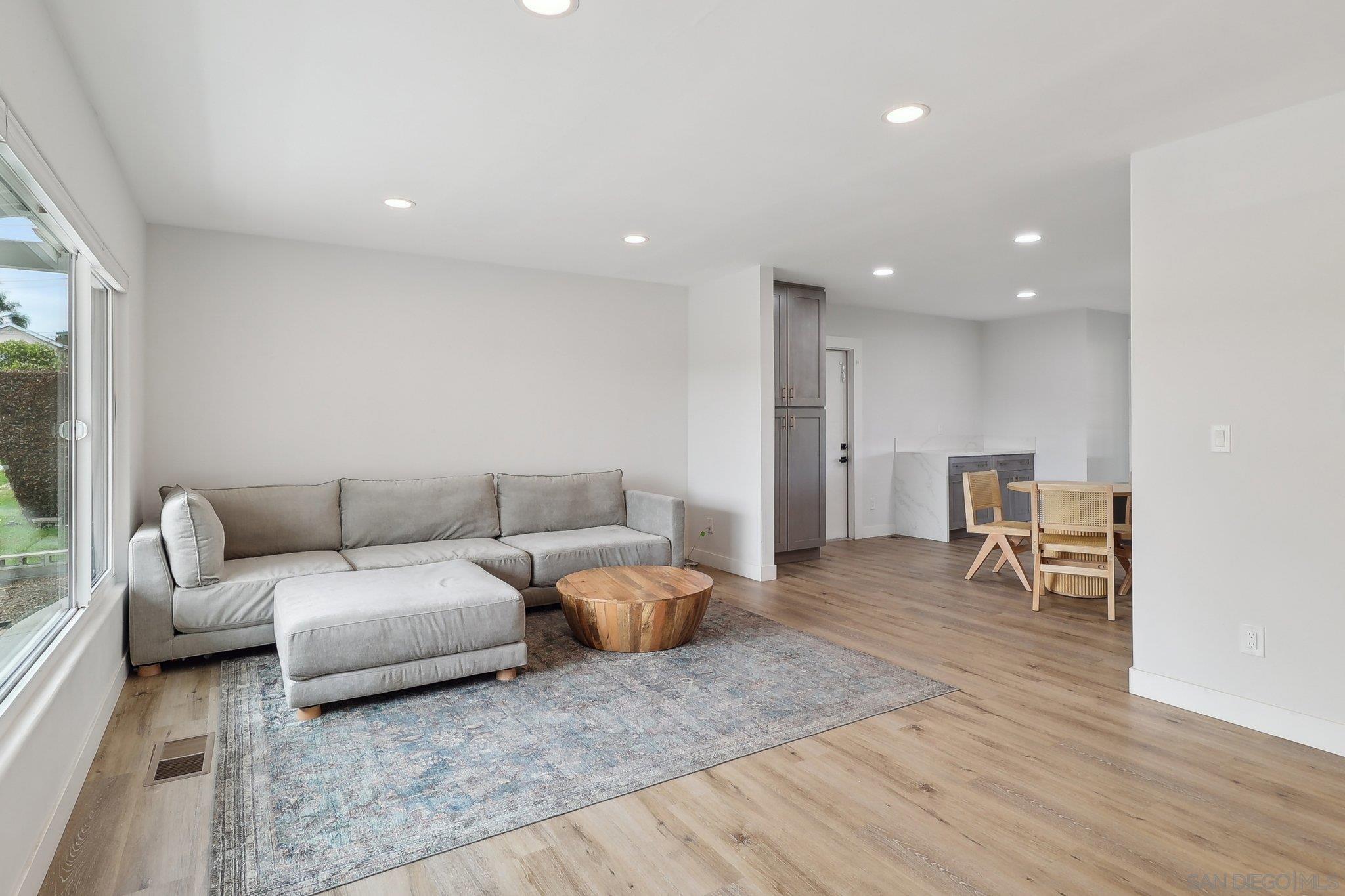 7371 Santa Maria Drive
