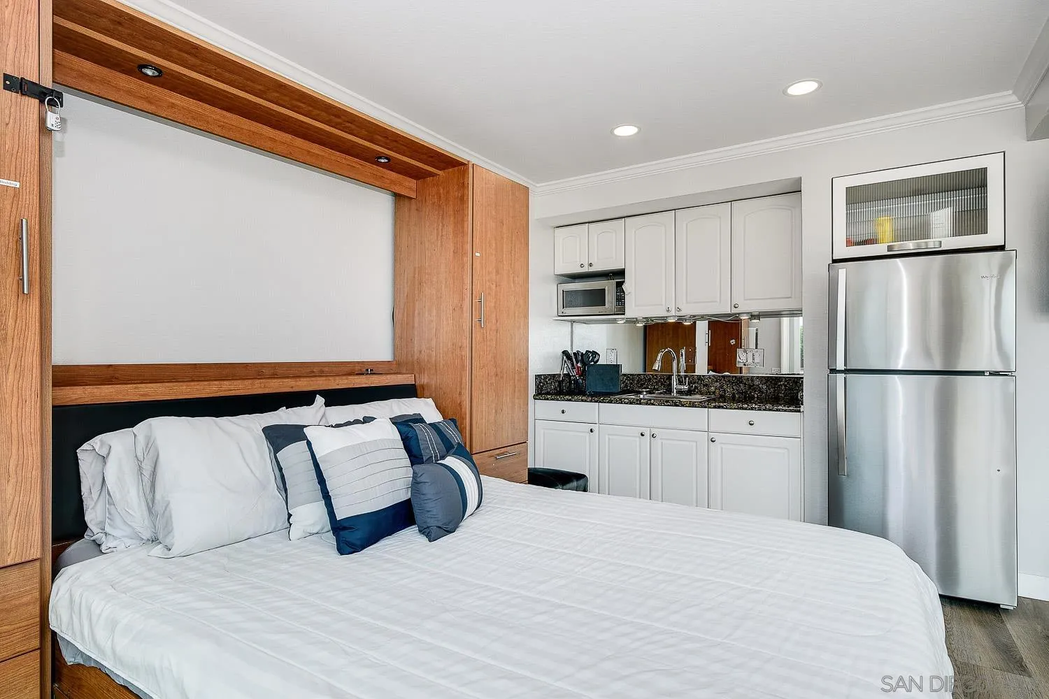 San Diego, California 92106, United States, ,1 BathroomBathrooms,Residential,Active,3691