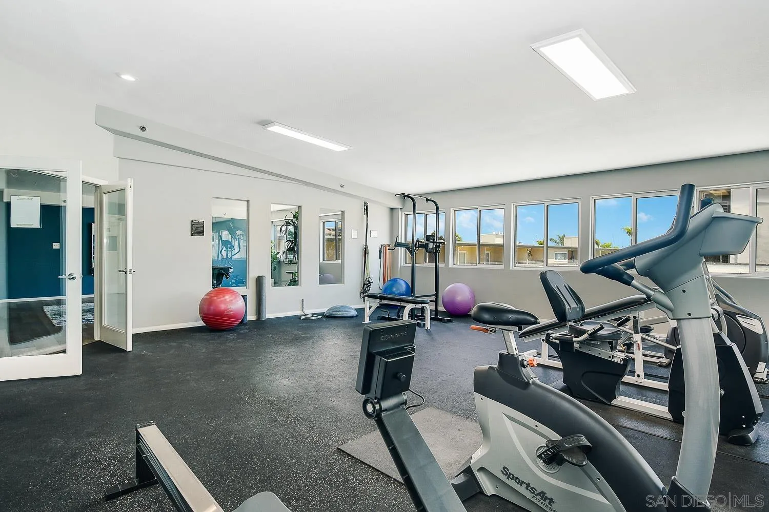 San Diego, California 92106, United States, ,1 BathroomBathrooms,Residential,Active,3691