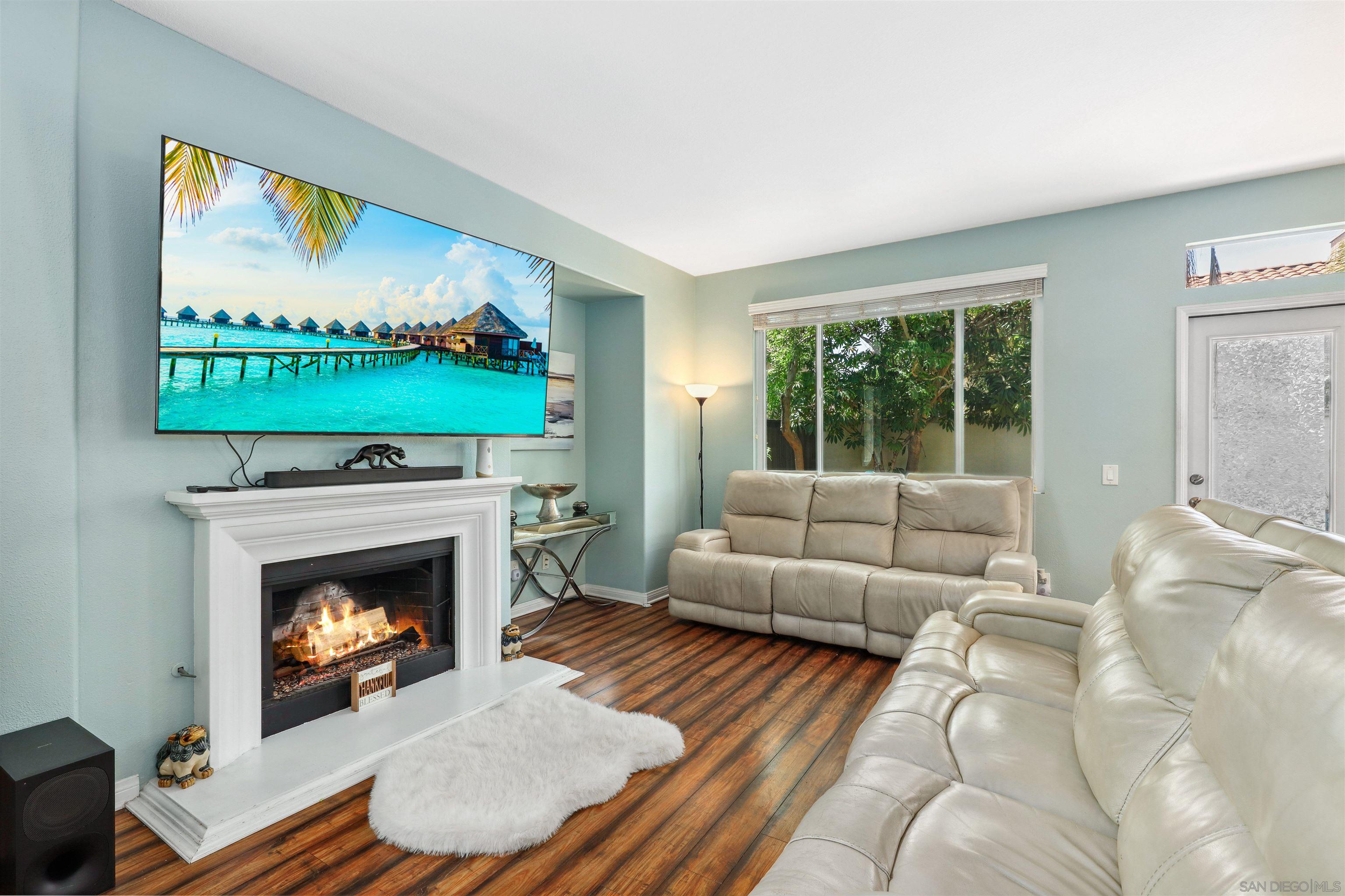 535 Venetia Way