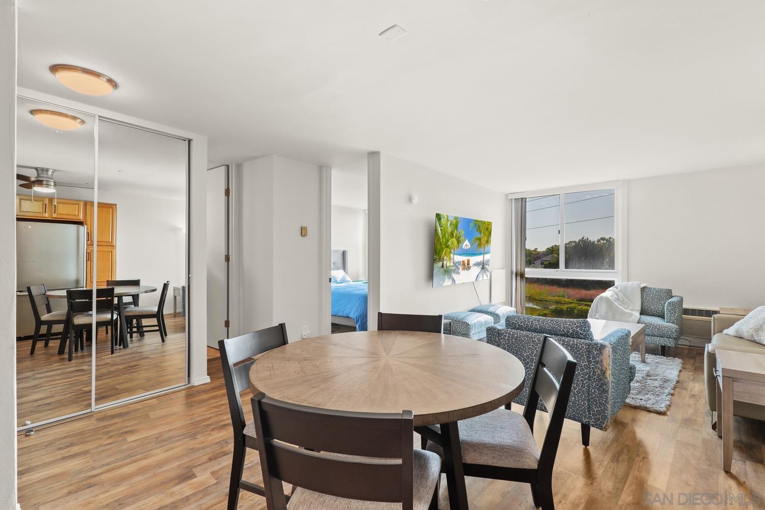3050 Rue Dorleans 430