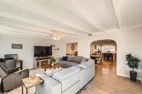 9477 Ronnie Ct, Santee, CA 92071 - #: 250020160