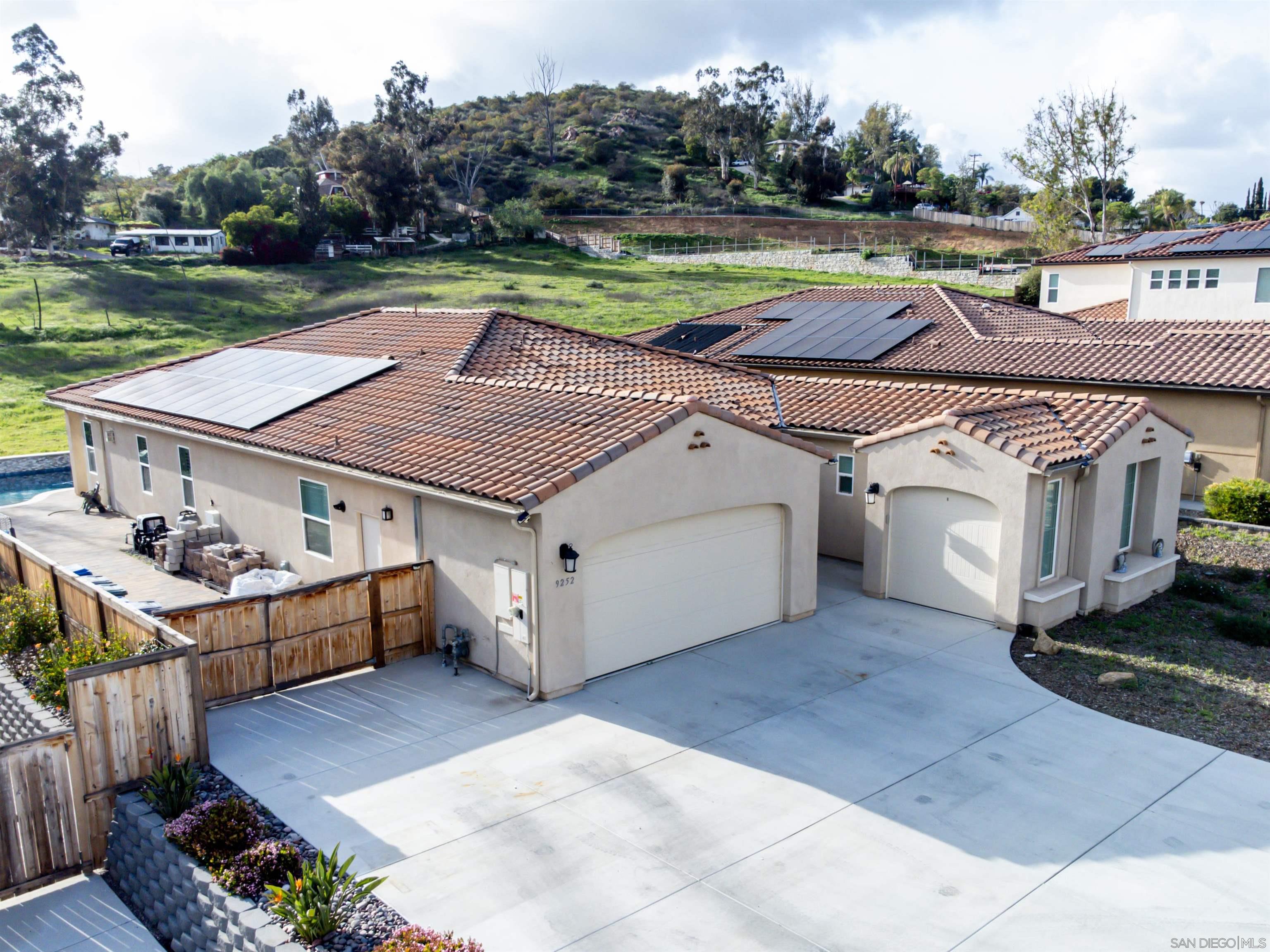 9252  Old Farmhouse RD