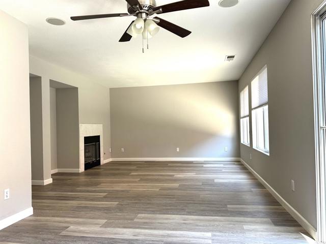 4729 Lagunita Way