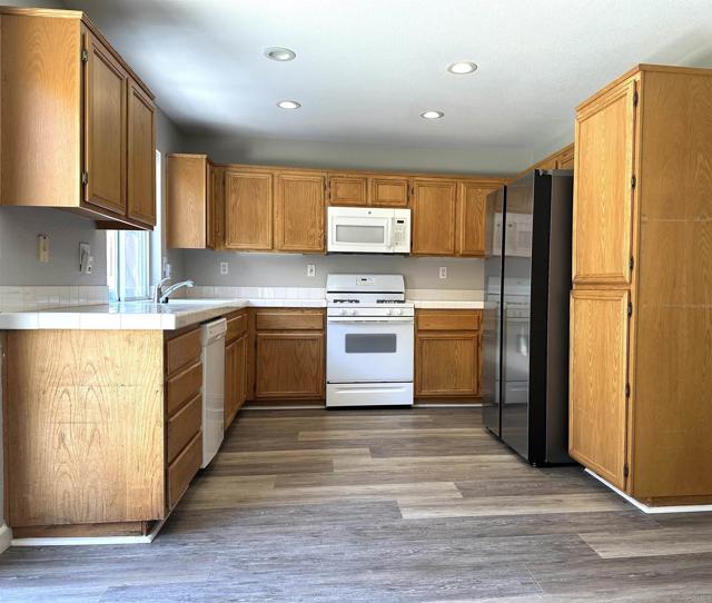 4729 Lagunita Way